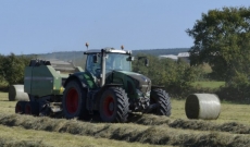 Vie à la ferme: l'été, on fait les foins!